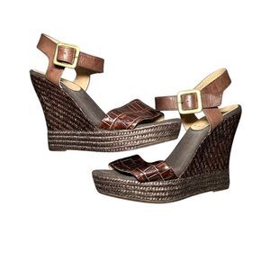 Kanna Wedge Heels; Gold and Brown